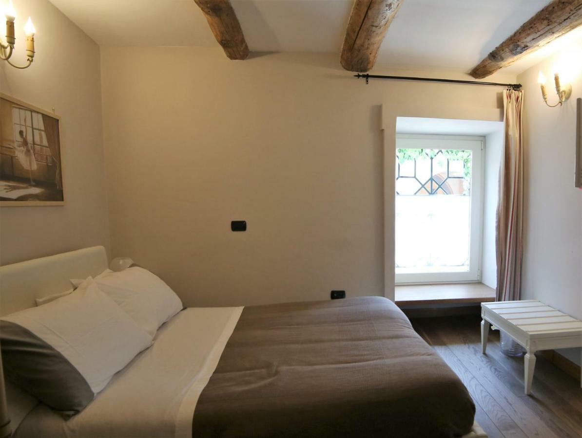 Palazzo Solimena Guest house *
